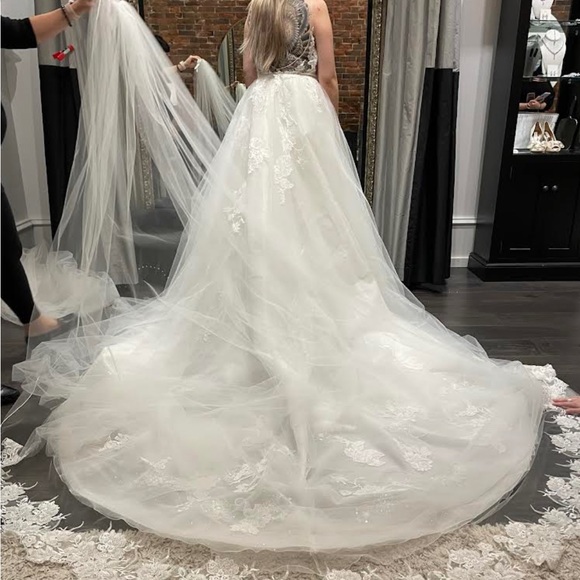 ENZONAI PAIGE WEDDING DRESS - Picture 2 of 4